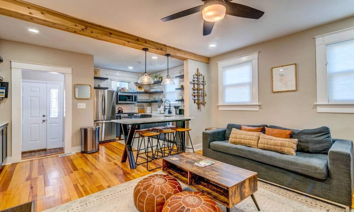 Westside House | The Charleston Charm by Abode sleeps 8, 4 bedrooms