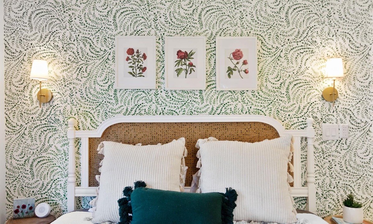 Cannonborough Elliotborough House | The Charleston Suites: The Victoria Suite - 3bd/2ba ample outdoor space