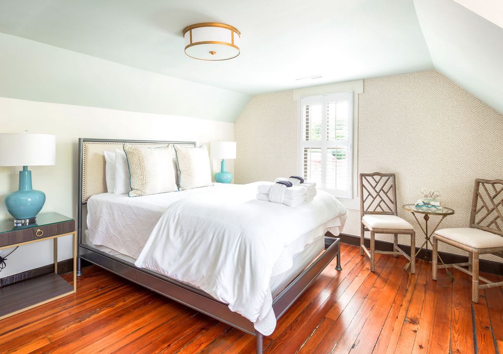 Westside House | The Inns at 154 Spring Street – 1 BR / 1 BA