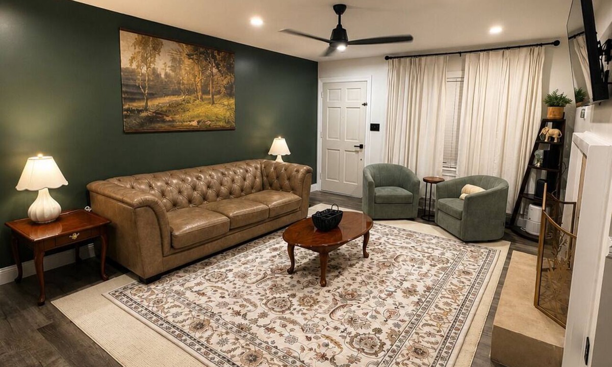 Kings Mountain House | The Lucky Grove in Kings Mountain near Two Kings Casino
