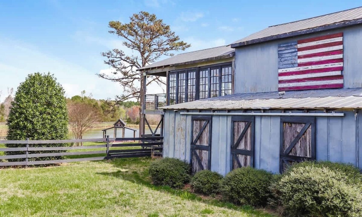 Liberty House | The Pack House at Little Bass Lake