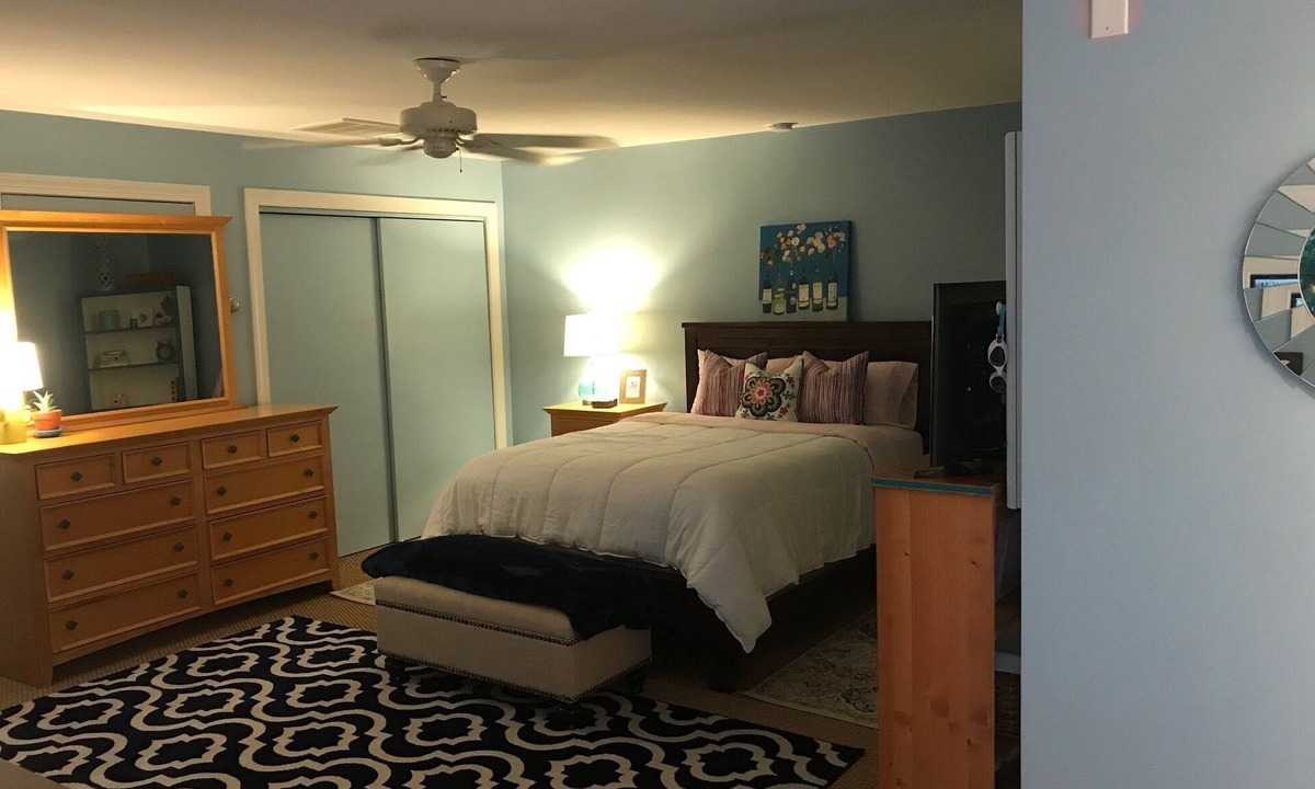 Summerville Cottage | The perfect Masters tournament sleeper cabin