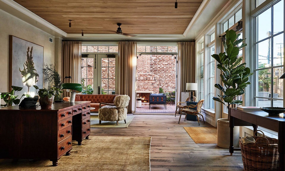 Downtown Charleston Hotel | The Pinch Hotel