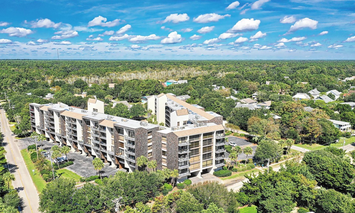 North Litchfield Beach Condo | Top Floor Condo, Beach Access across Road, Balcony, Pool, Grill Area, Elevator