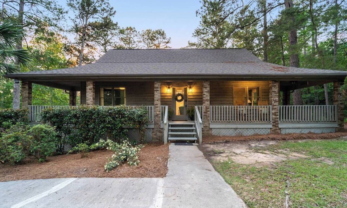 Aiken Cabin | Trail Point Cabin - 4 Bedrooms, 2 Bathrooms, In-ground Pool, Fenced Backyard