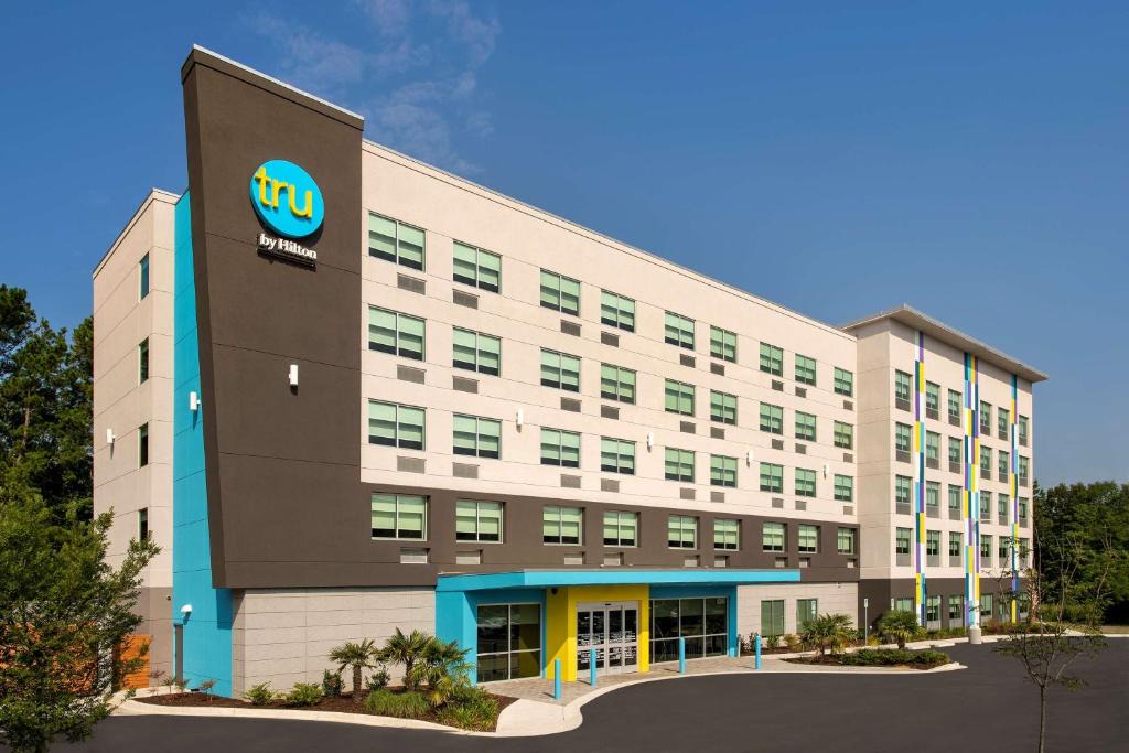 North Charleston Hotel | Tru By Hilton Charleston Ashley Phosphate, Sc