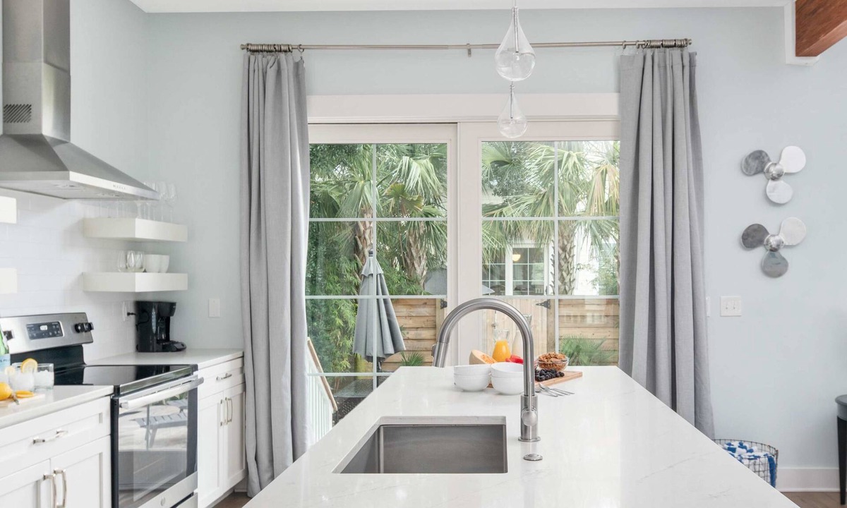 Folly Beach House | Walk Everywhere! 12BR Retreat, 3 Pools, Sleeps 24+
