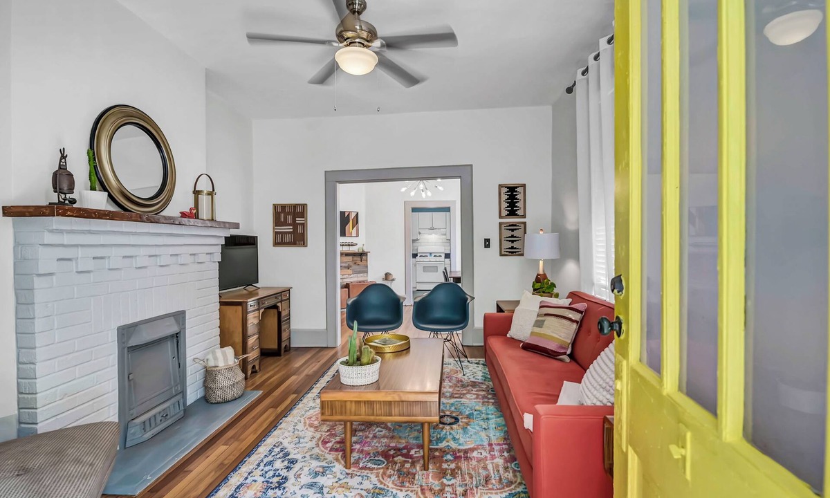 Eau Claire House | Walk or bike to Noma or Main Street district from this fun & peaceful retreat.