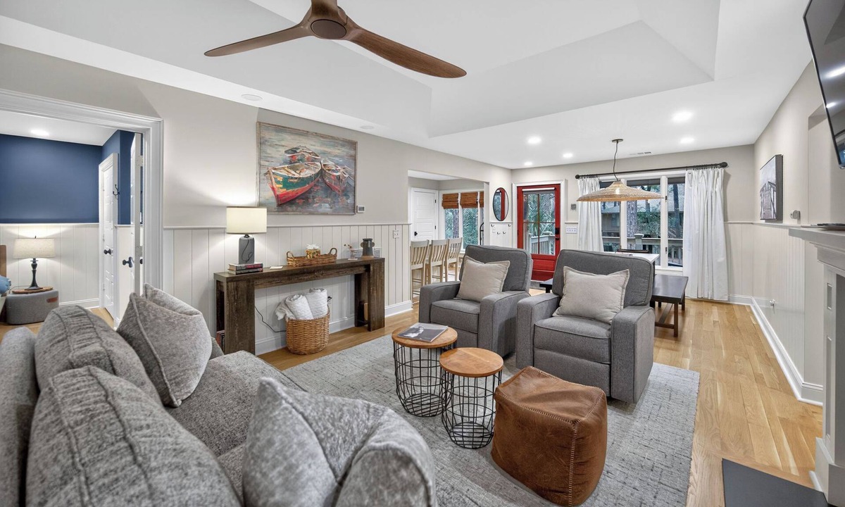 West Beach House | Walk to beach, pool and community dock