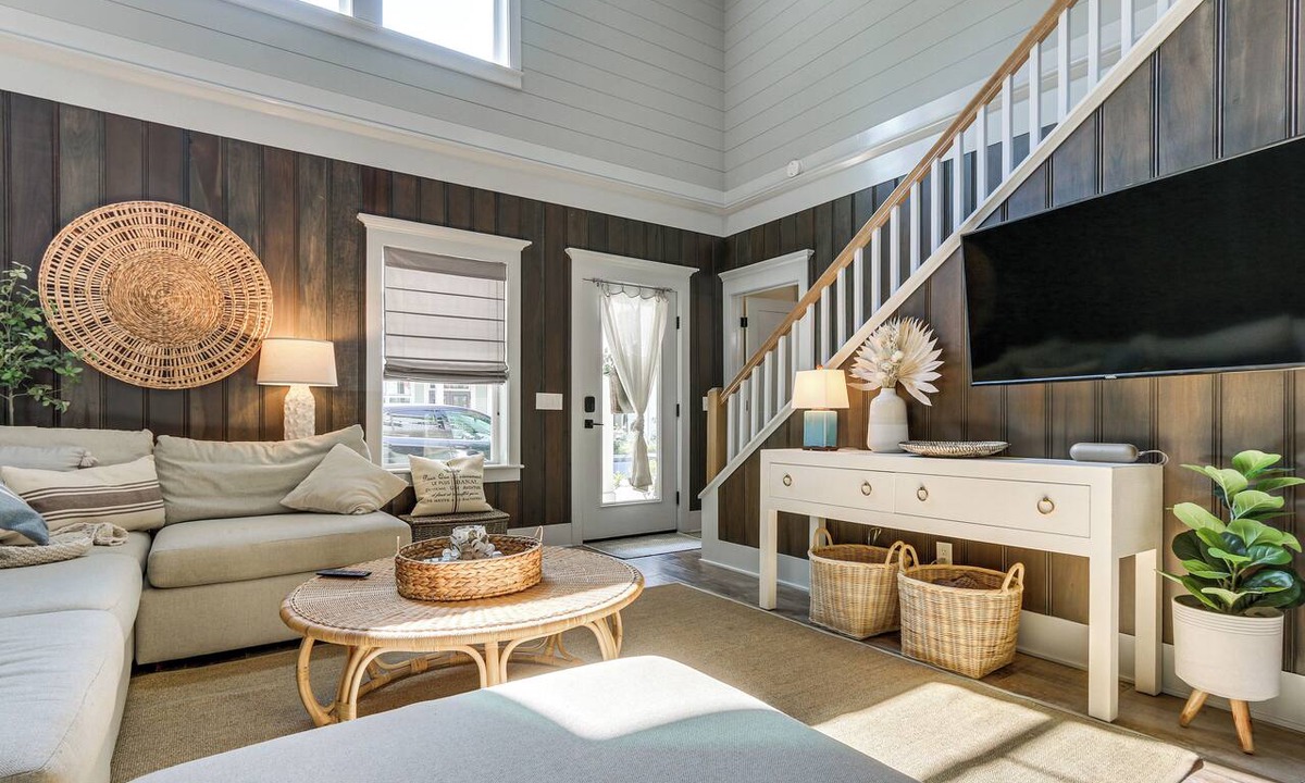 Bluffton House | Walk to Old Town Bluffton! Family Home w/Balcony