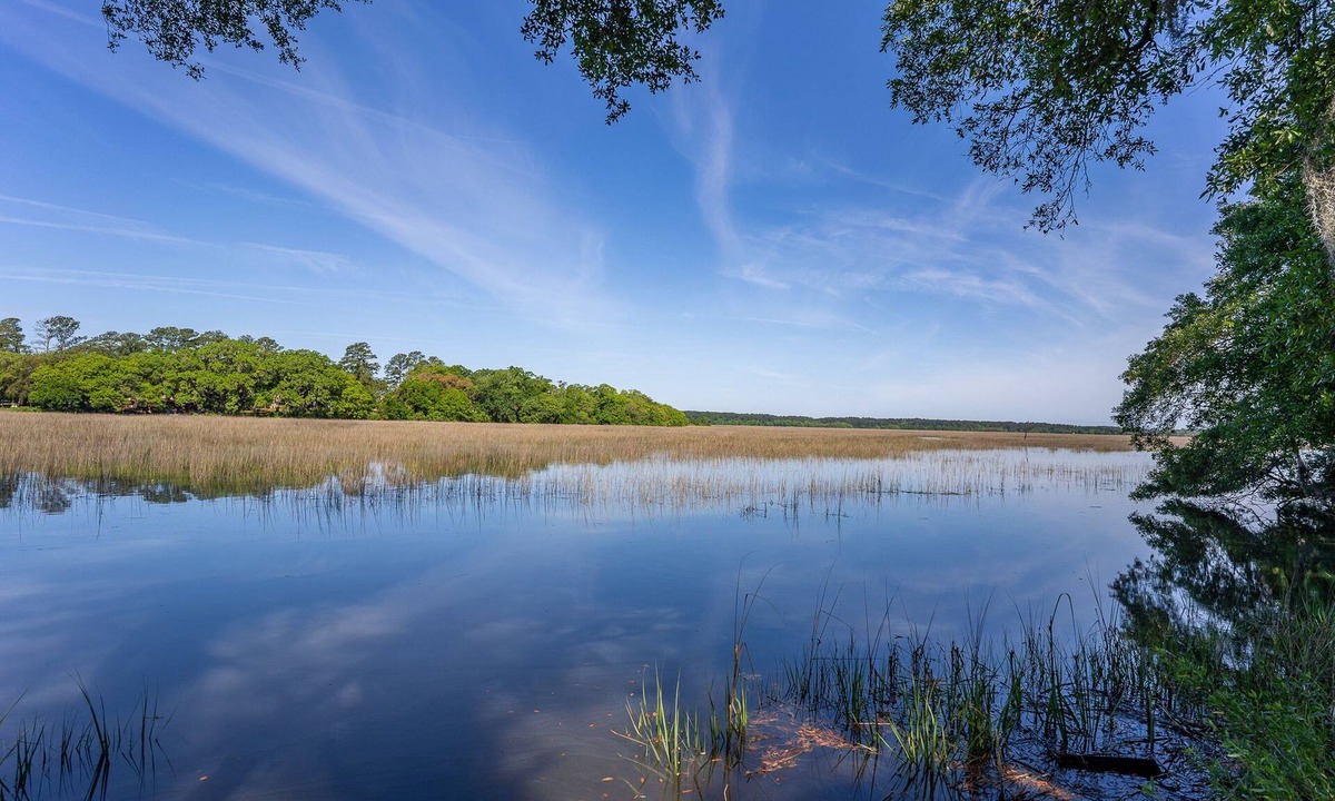 Beaufort House | Waterfront Farm- 1.5 Miles from Downtown Beaufort