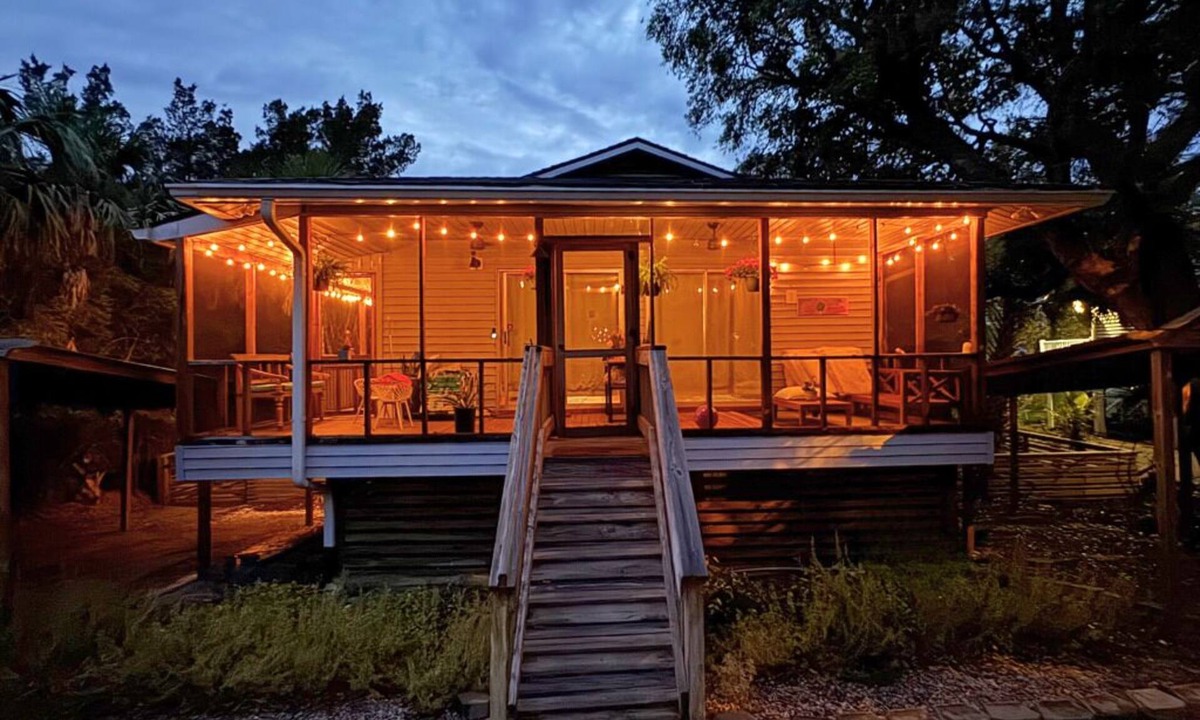 Sunset Point Cottage | Welcome to Rainbow at Folly House – Your Beachside Retreat Near Charleston!