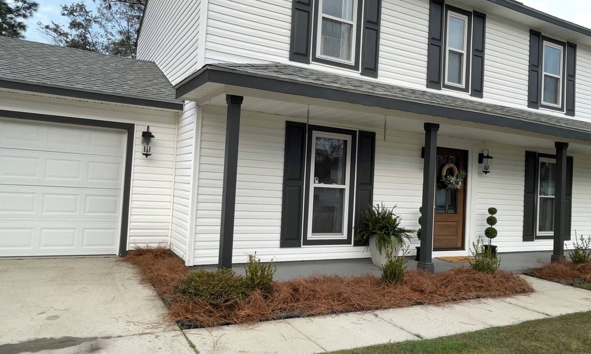 Summerville House | Wonderful 3-bedroom house with AC in quaint Summerville