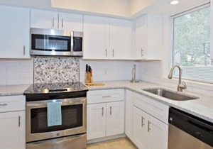 2 BR TH 1.5 Bath Sofa Bed Sleeps 6 Harbour View with Patio Pool WIFI