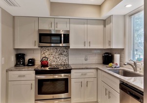 2 BR TH 1.5 Bath Sofa Bed Sleeps 6 Harbour View with Patio Pool WIFI