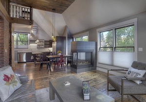 30+ Day - Downtown Durango Townhome - AC/Roof Top Deck w/Views in Durango