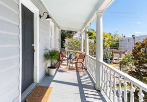 ✰ Central & Comfortable Downtown Home ✰