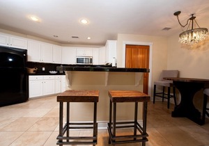 Downtown Luxury Condo - 1 Block to Main Street and Train in Durango