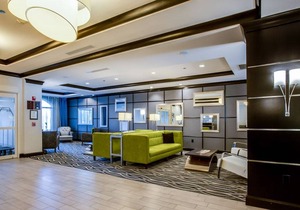 Holiday Inn Express and Suites North Charleston, an IHG Hotel