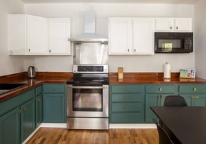 Oak House Charleston 3b/2ba in Downtown