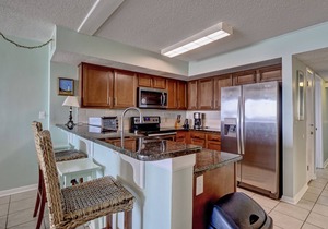 Pelican Watch 104–Oceanfront condo with private beach access, Jacuzzi & pool
