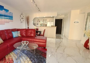 Spacious 1BR Oceanfront Condo in Miami Beach with Direct Beach Access in Surfside