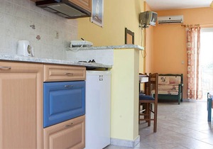 Water Side studios with swimming pool near Lourdas beach in charming Kefalonia in Lourdata