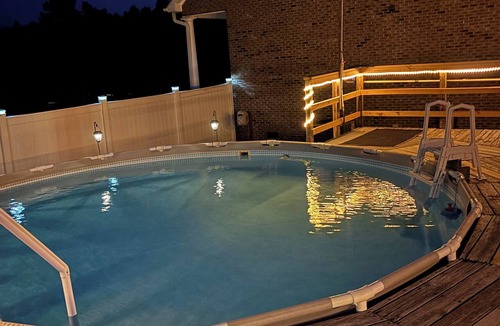 Sampson County Apartment | 1-bedroom apartment in Roseboro with AC, laundry room an all utilities included