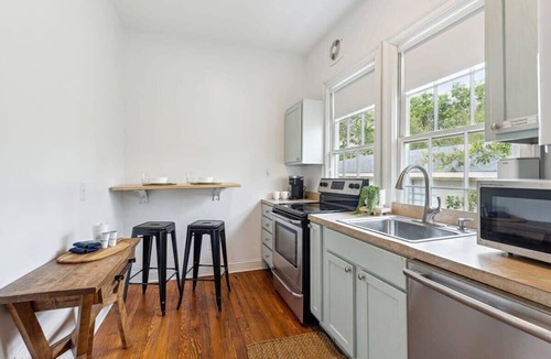 Westside Apartment | 1 Bedroom Suite w/Full Kitchen & Private Balcony