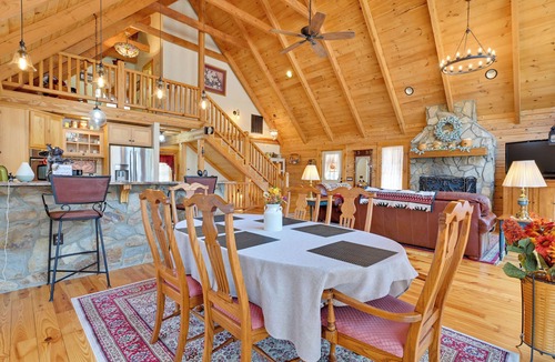 Mount Gilead Cabin | 1 Mi to Lake Tillery: Outdoor Retreat w/Hot Tub!