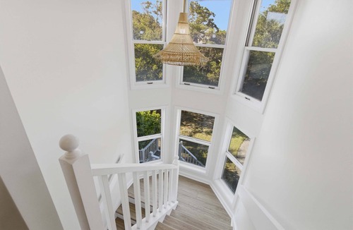Pelican Bay House | 1 Pelican- Easy Walk to Beach & Community Pool, Lagoon View!