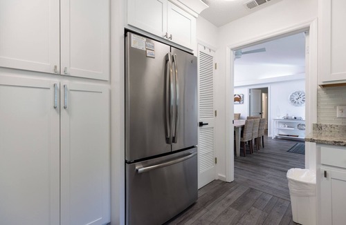 Lawton Woods House | 10 Lawton Road: Sea Pines home with Private Pool. 3BD/2BT/Sleeps 8