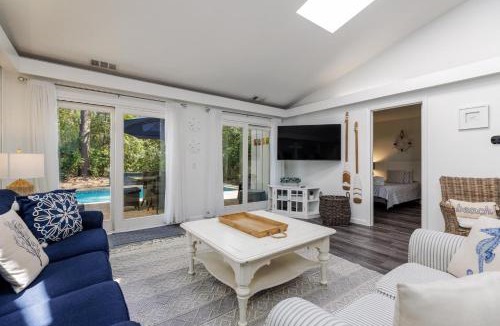 Lawton Woods House | 10 Lawton Road