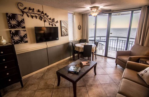 Myrtle Beach Condo | 1101 Oceanfront End Unit Myrtle Beach HVAC UV SNAITIZER Lots of light and incredible views!