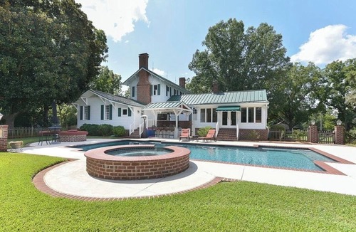 Blythewood House | 15 acre luxury farmhouse with pool in Blythewood, SC, Circa 1788.