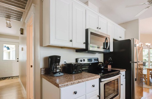 North Forest Beach House | 17 Heron Street - 200 Feet to the Beach!