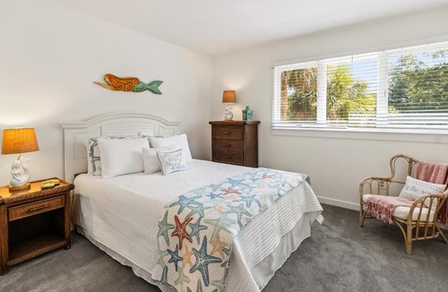 Summerville Villa | 1806 Heron Point