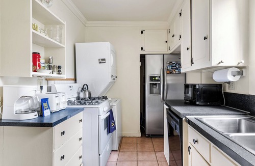 South of Broad Cottage | 18th Century Charleston | Church St Kitchen House