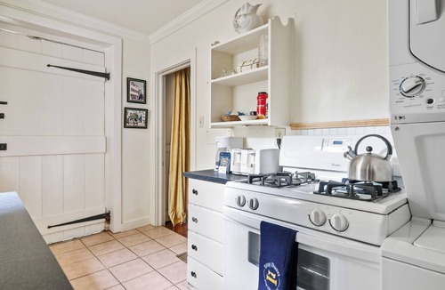 South of Broad Cottage | 18th Century Charleston | Church St Kitchen House