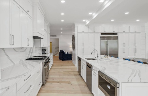 West Beach House | 19 Eugenia Avenue by Akers Ellis Rentals