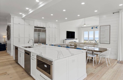 West Beach House | 19 Eugenia Avenue by Akers Ellis Rentals
