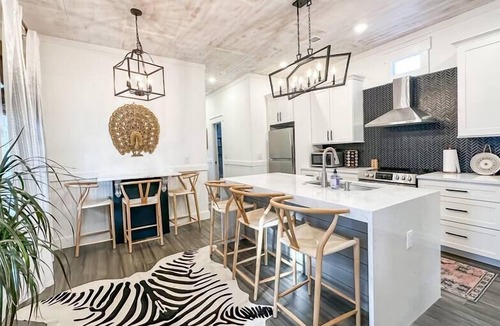 Westside House | 1920's Roaring Downtown Charleston Cottage