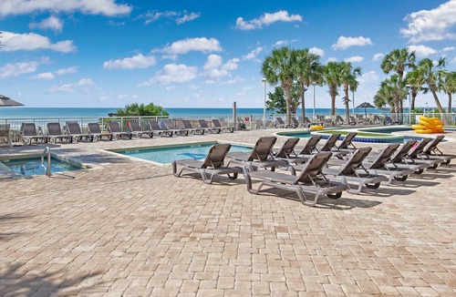 Myrtle Beach Condo | 1BR/1BA Oceanfront condo w/Kitchen & Balcony in Center of MB, #455