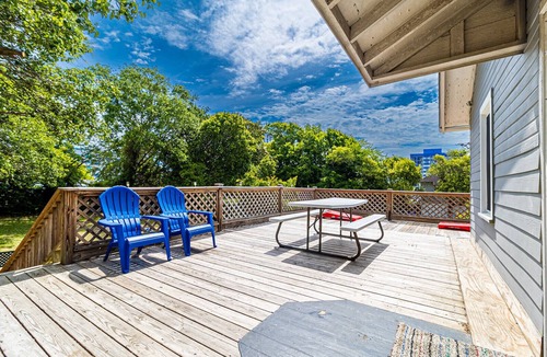 Downtown Myrtle Beach House | 2 Across the Street SingleFamily Homes Central/HugeYards/Games/Firepit/Sleeps 27