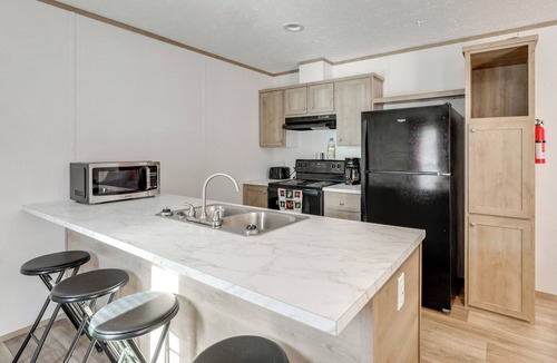 Santee House | 2 Mi to Lake Marion! Pet-Friendly Home w/Yard