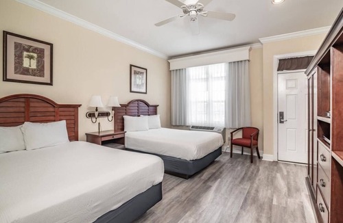 Litchfield by the Sea Hotel | 2 Modern Rooms + Heated Indoor Pool & Tennis; Near 12 Premier Golf Courses
