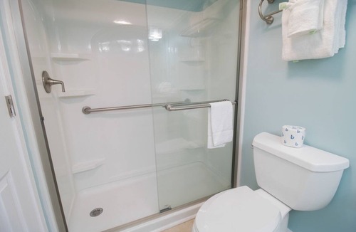 Litchfield by the Sea Hotel | 2 Units l Oceanfront Stay Near Pawleys Island w/Easy Beach Access