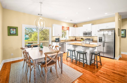 Deer Lake House | 271 Deer Lake Drive
