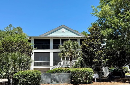 Melrose on the Beach Condo | 2Bed/2Bath villa on Daufuskie - Steps from the beach, with a screened-in porch!