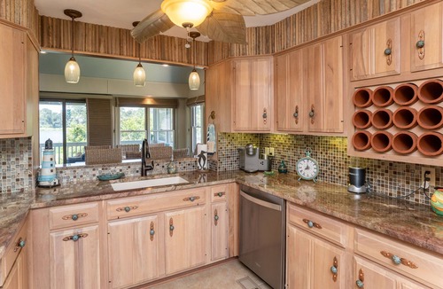 Saint Helena Island House | . 2Game rooms, handicap lift, 4 Br, 2.5 Bath, sleeps 10. , NO amenity cards.